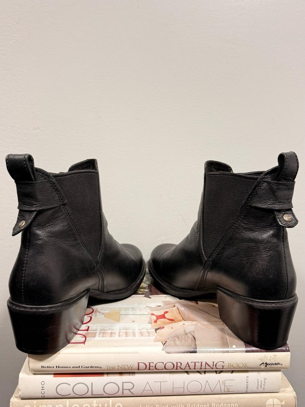 Timberland Black Leather Chelsea Ankle Boots - Picture 6 of 13